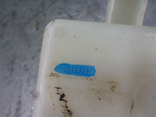 Кронштейн заднего бампера правый