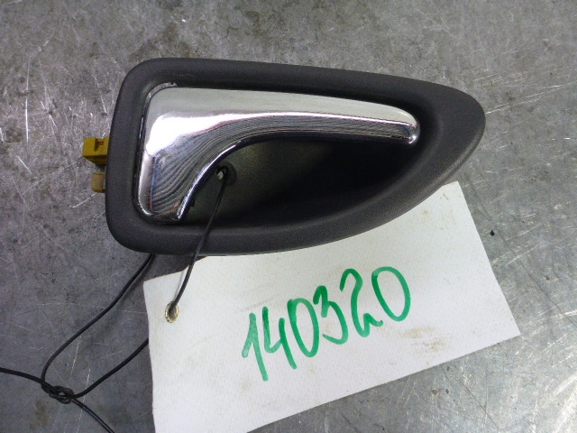 Ручка двери задней внутренняя правая