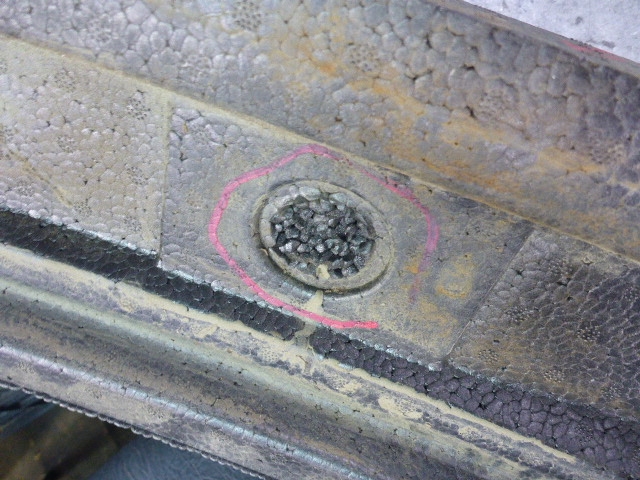 Наполнитель переднего бампера