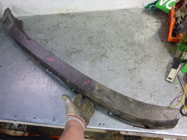 Наполнитель переднего бампера