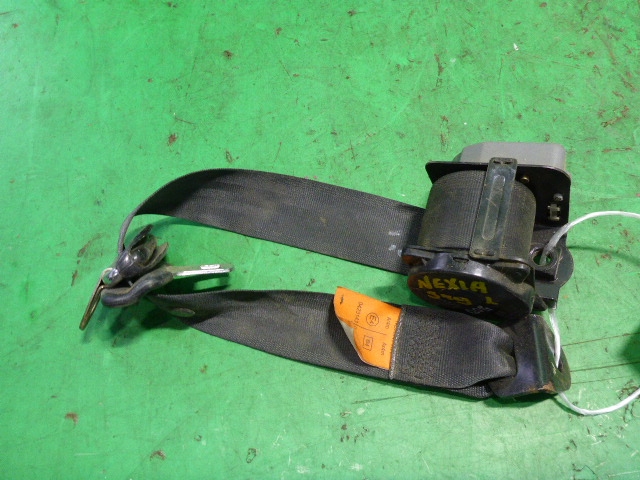 Ремень безопасности