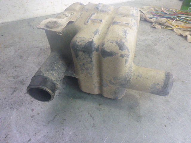 Резонатор воздушного фильтра