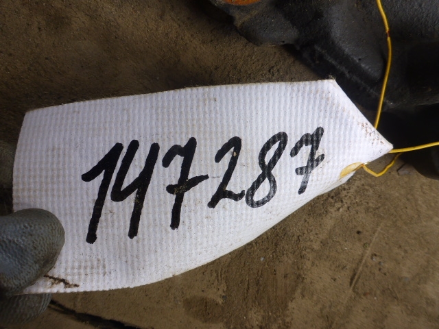 Кронштейн двигателя левый