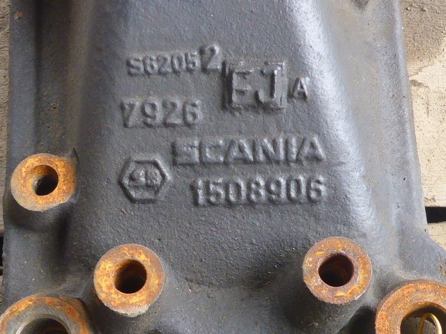 Кронштейн двигателя левый