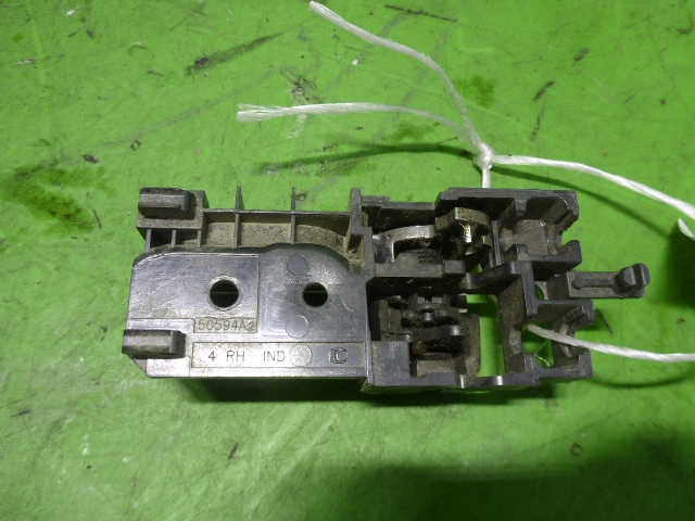 Ручка двери передней внутренняя правая