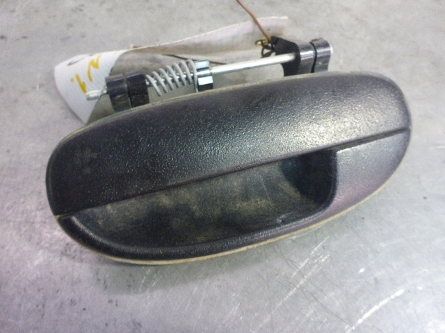 Ручка двери задней наружная левая