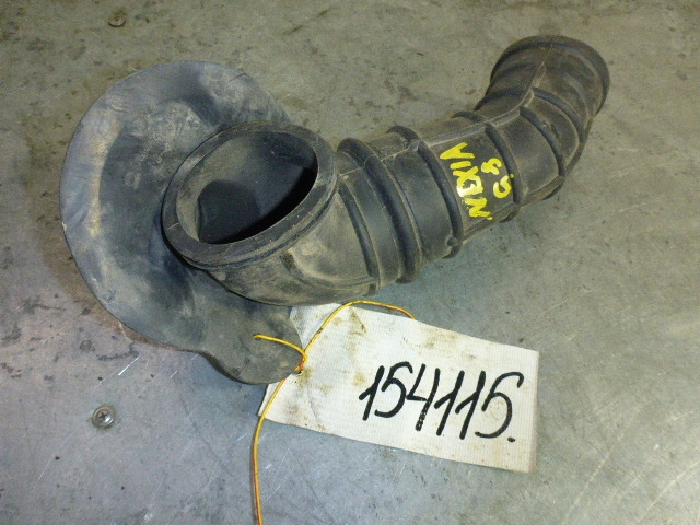 Патрубок воздушного фильтра