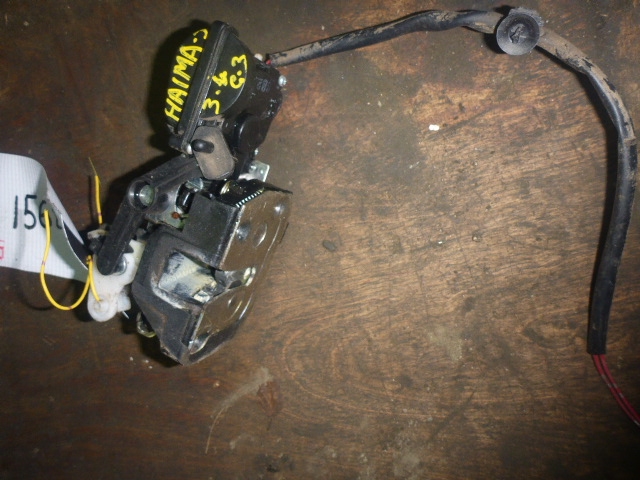 Замок двери задней левой