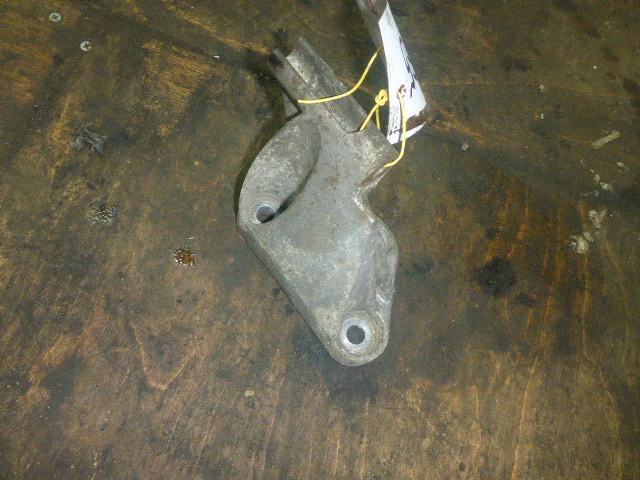 Кронштейн генератора