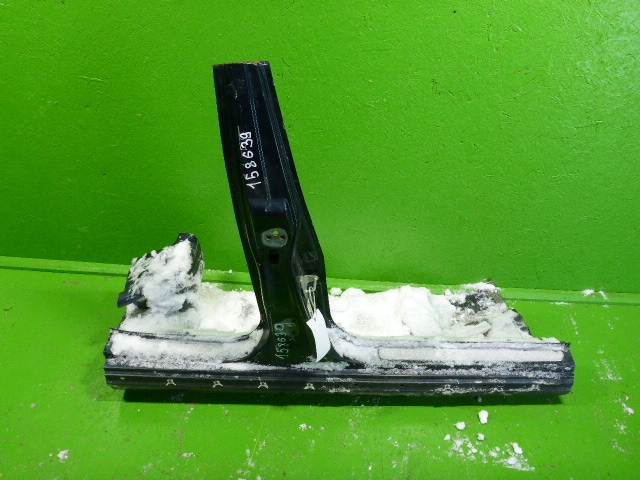 Порог со стойкой правый