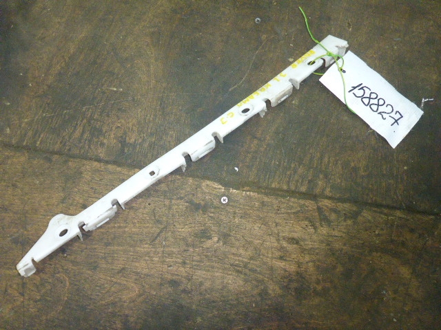 Кронштейн заднего бампера левый