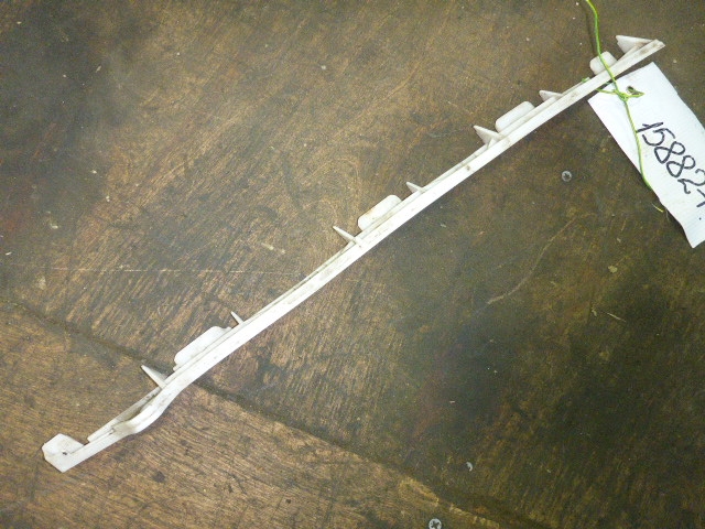 Кронштейн заднего бампера левый