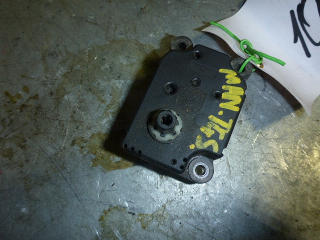 Моторчик заслонки печки