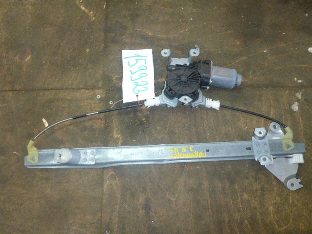 Стеклоподъемник электр. задний правый