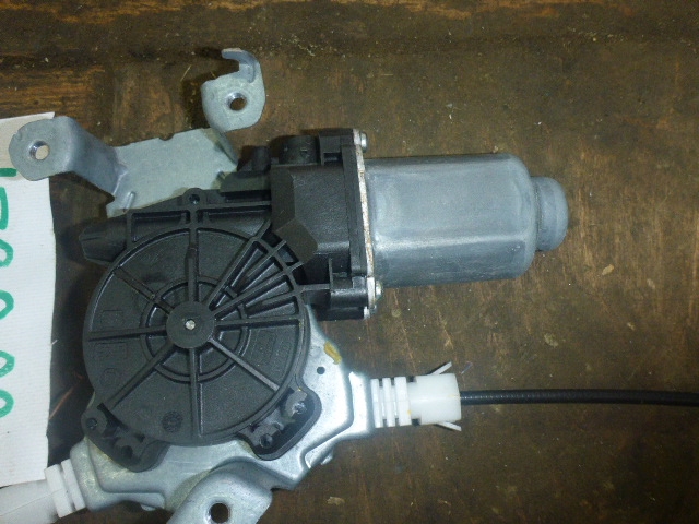 Стеклоподъемник электр. задний правый