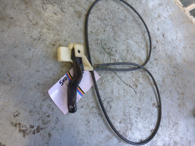 Трос открывания капота