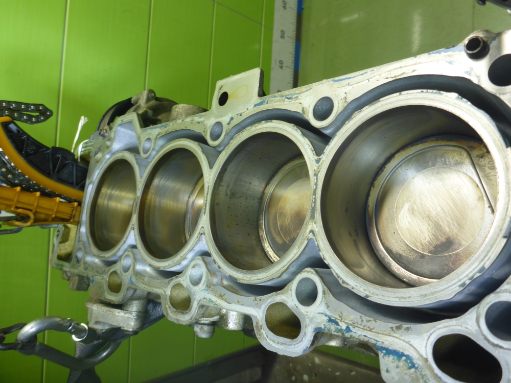 Блок двигателя