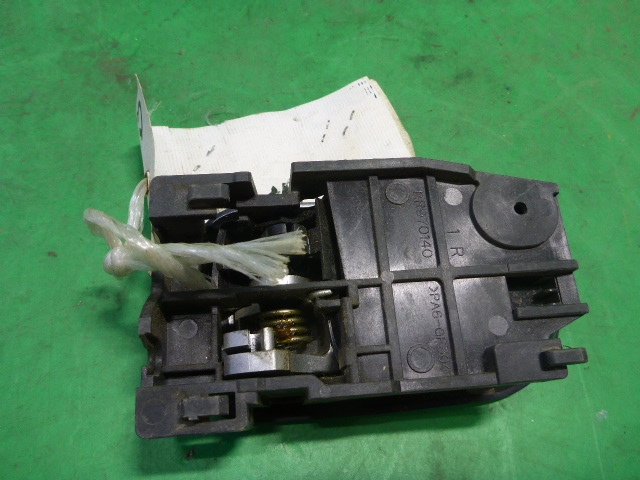 Ручка двери передней внутренняя правая