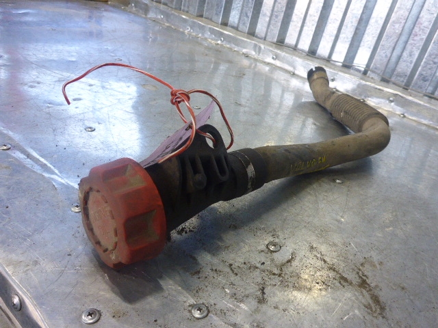 Маслозаливная горловина