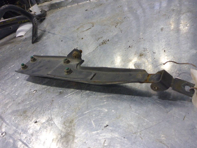 Кронштейн (сопут. товар)