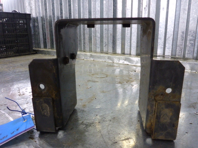 Кронштейн топливного фильтра