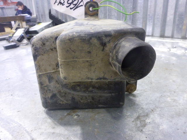 Резонатор воздушного фильтра