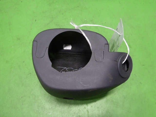 Кожух рулевой колонки