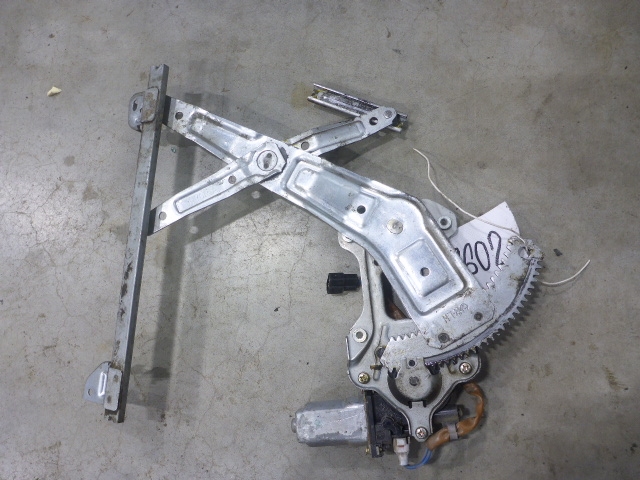 Стеклоподъемник электр. задний левый