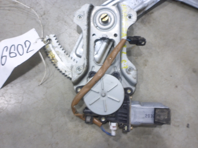 Стеклоподъемник электр. задний левый