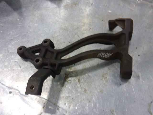 Кронштейн (сопут. товар)