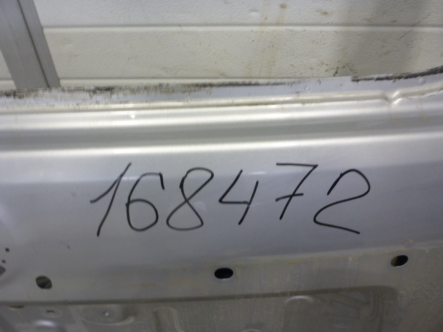 Дверь багажника