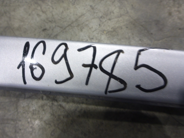 Накладка стекла заднего правого