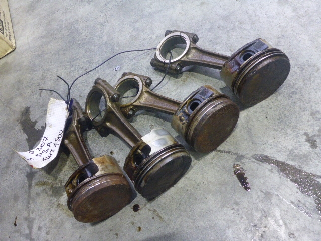 Поршень с шатуном