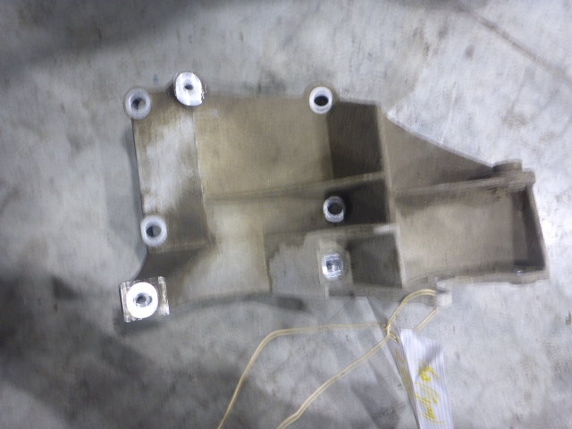 Кронштейн ГУР