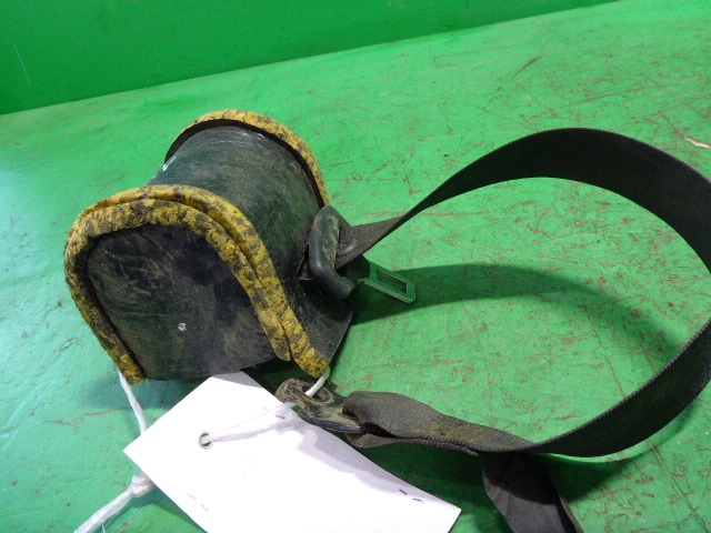 Ремень безопасности