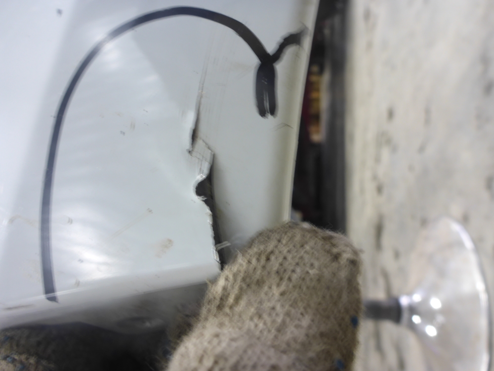 Бампер задний