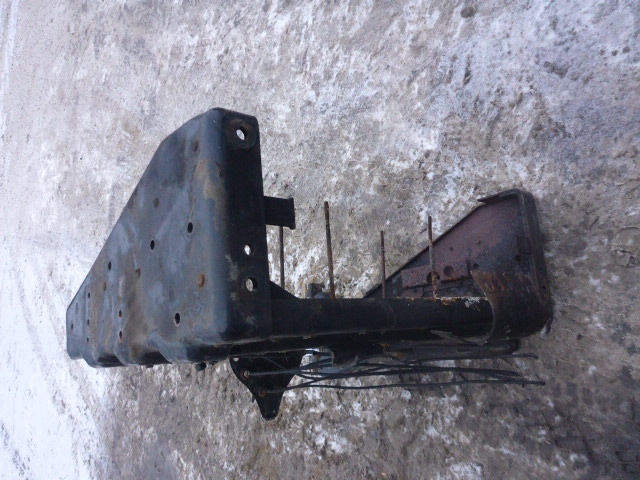 Крепление АКБ (корпус/подставка)