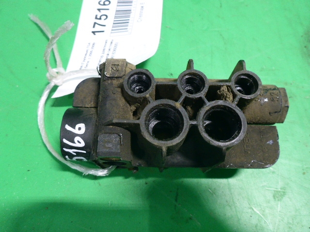 Регулятор давления тормозной системы