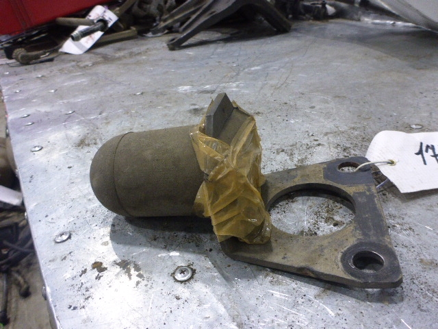 Отбойник передней рессоры