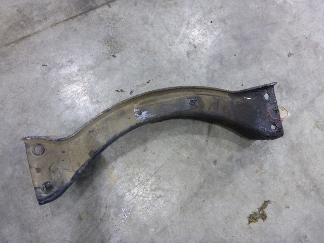 Траверса рамы поперечная