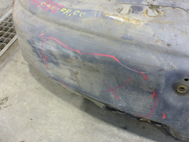 Усилитель переднего бампера