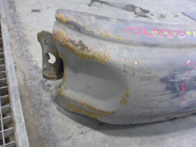 Усилитель переднего бампера