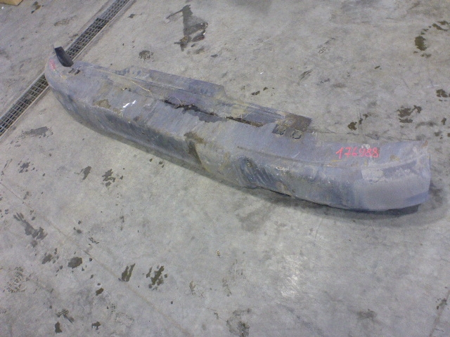 Усилитель переднего бампера