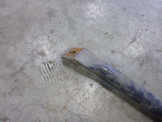 Кронштейн крепления крыла