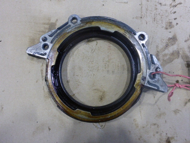 Крышка коленвала задняя