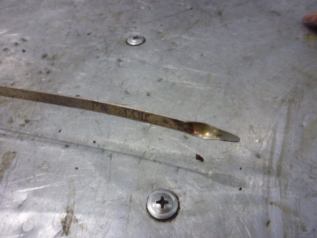 Щуп масляный двигателя