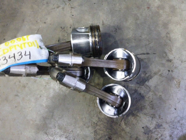 Поршень с шатуном