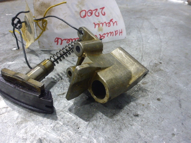 Натяжитель цепи