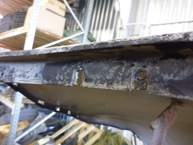 Бампер задний