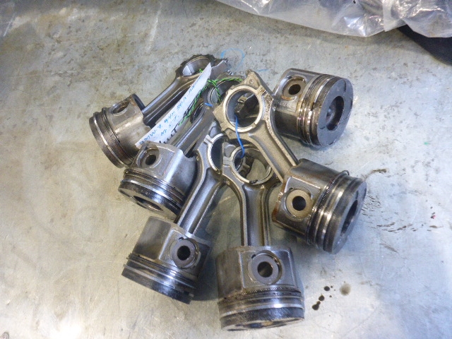 Поршень с шатуном для 7-серия E38 1994-2001